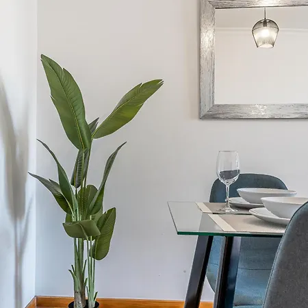 Amethyst Scape Madeira By Grm Caniço