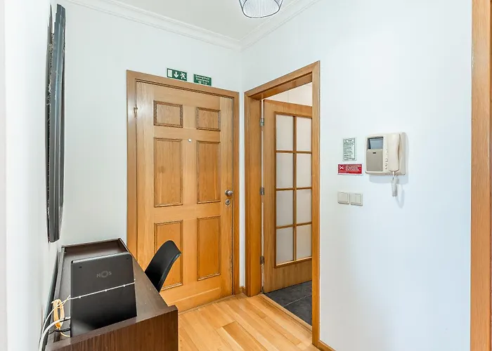 Amethyst Scape Madeira By Grm Canico (Madeira)